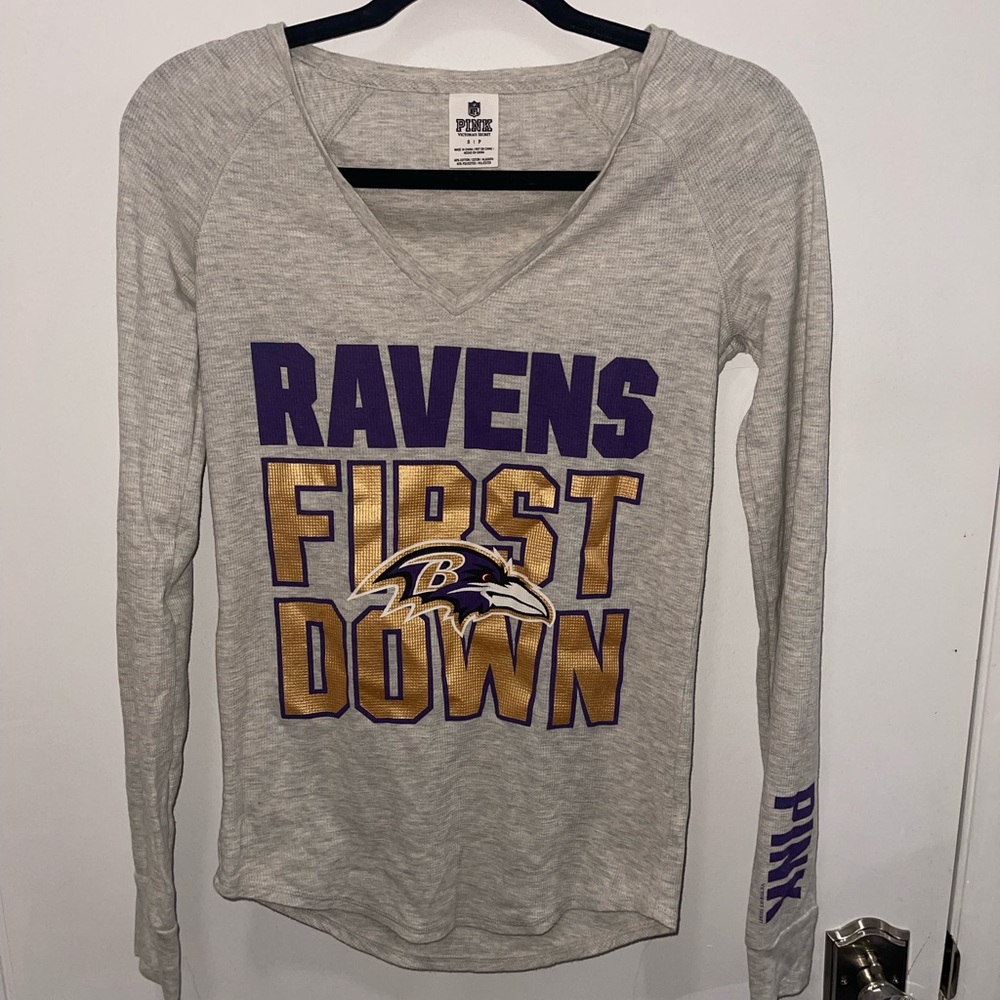Vintage Y2K PINK Victoria's Secret Gray Ravens Long Sleeve